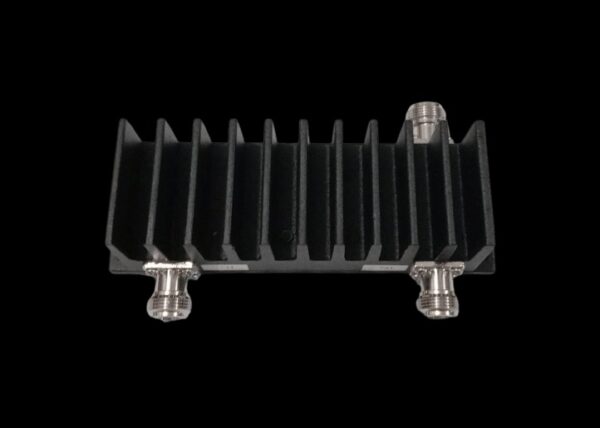 2 TO 1 COMBINER 698~2700 MHZ (-130dbc)