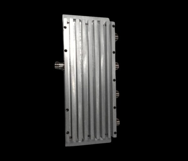 4 TO 1 COMBINER 698~2700 MHZ
