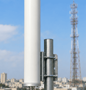 OMNI DIRECTIONAL FIBERGLASS ANTENNA 800 - 900 MHz